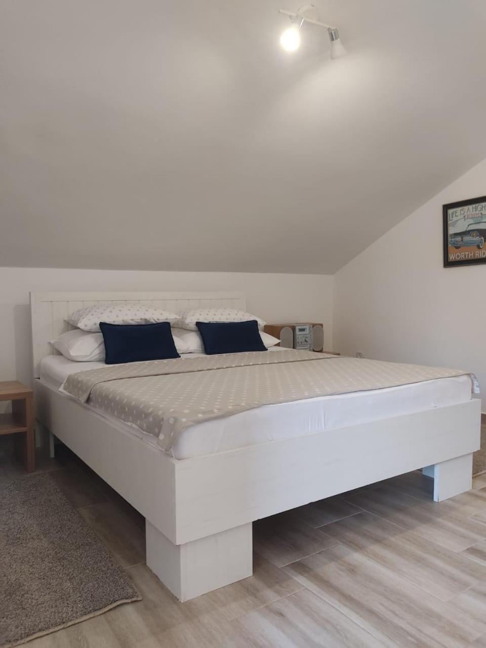 Apartment Maritimo Kotor Luaran gambar