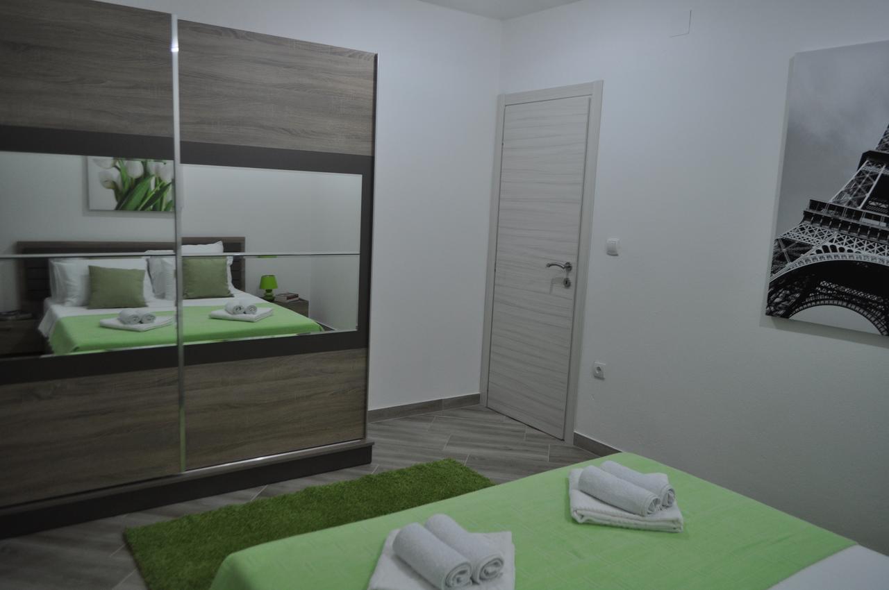 Apartment Maritimo Kotor Luaran gambar