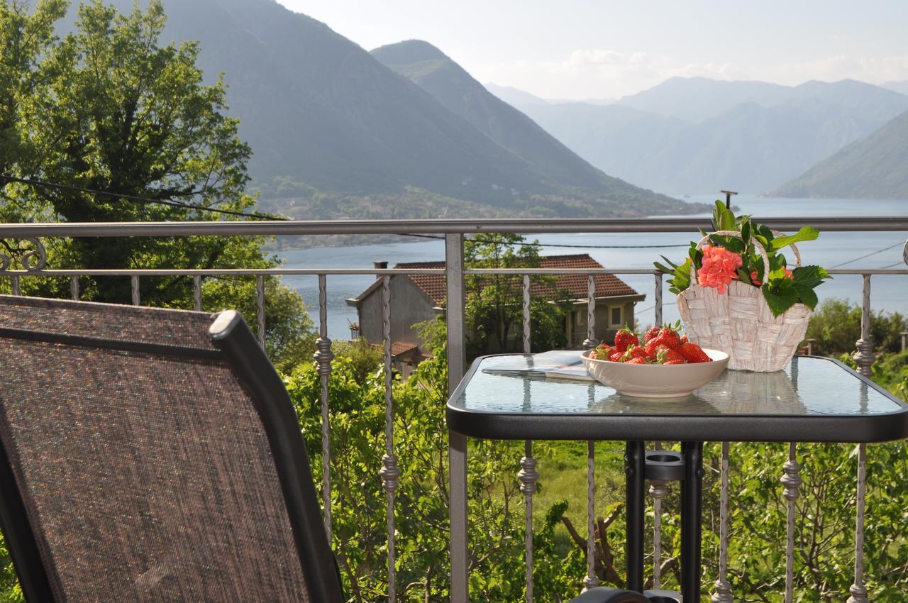 Apartment Maritimo Kotor Luaran gambar