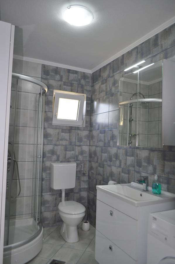 Apartment Maritimo Kotor Luaran gambar