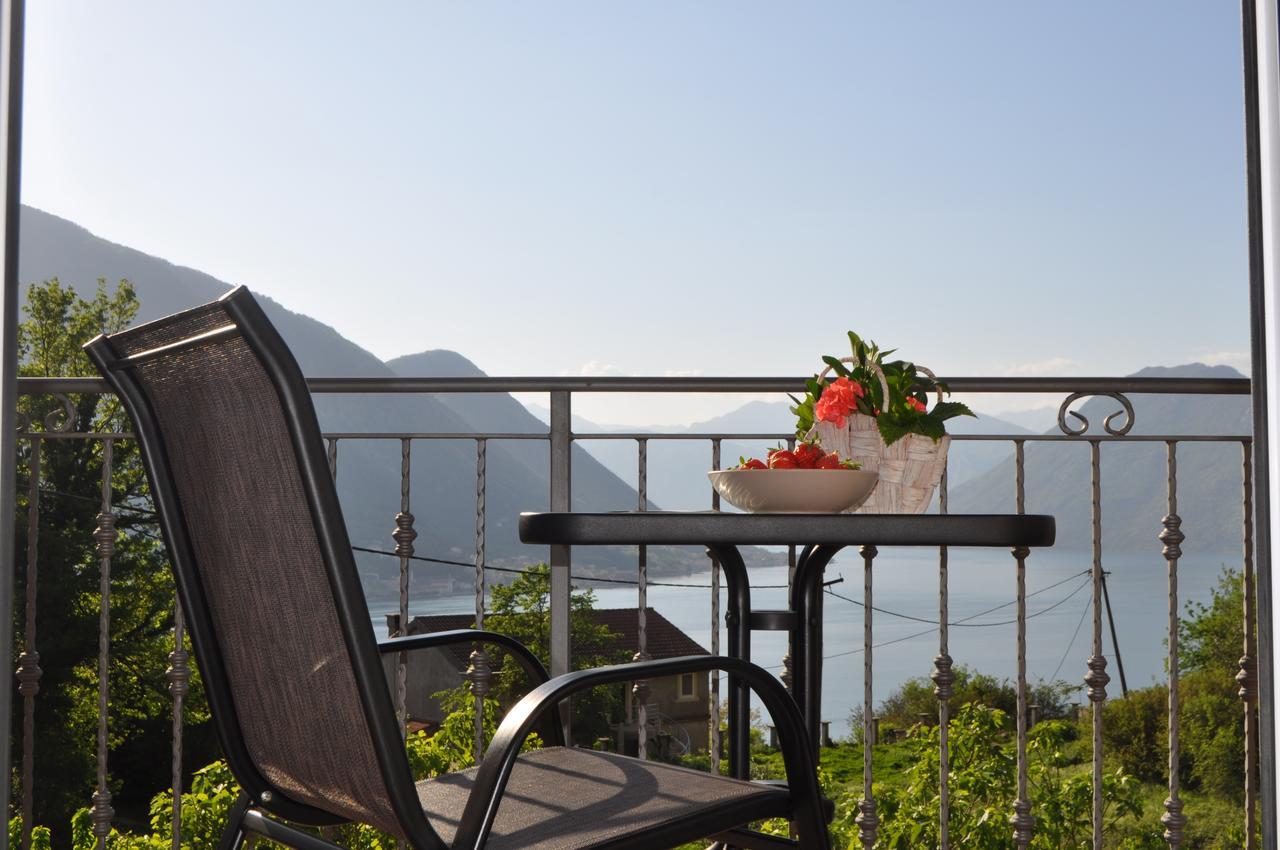Apartment Maritimo Kotor Luaran gambar