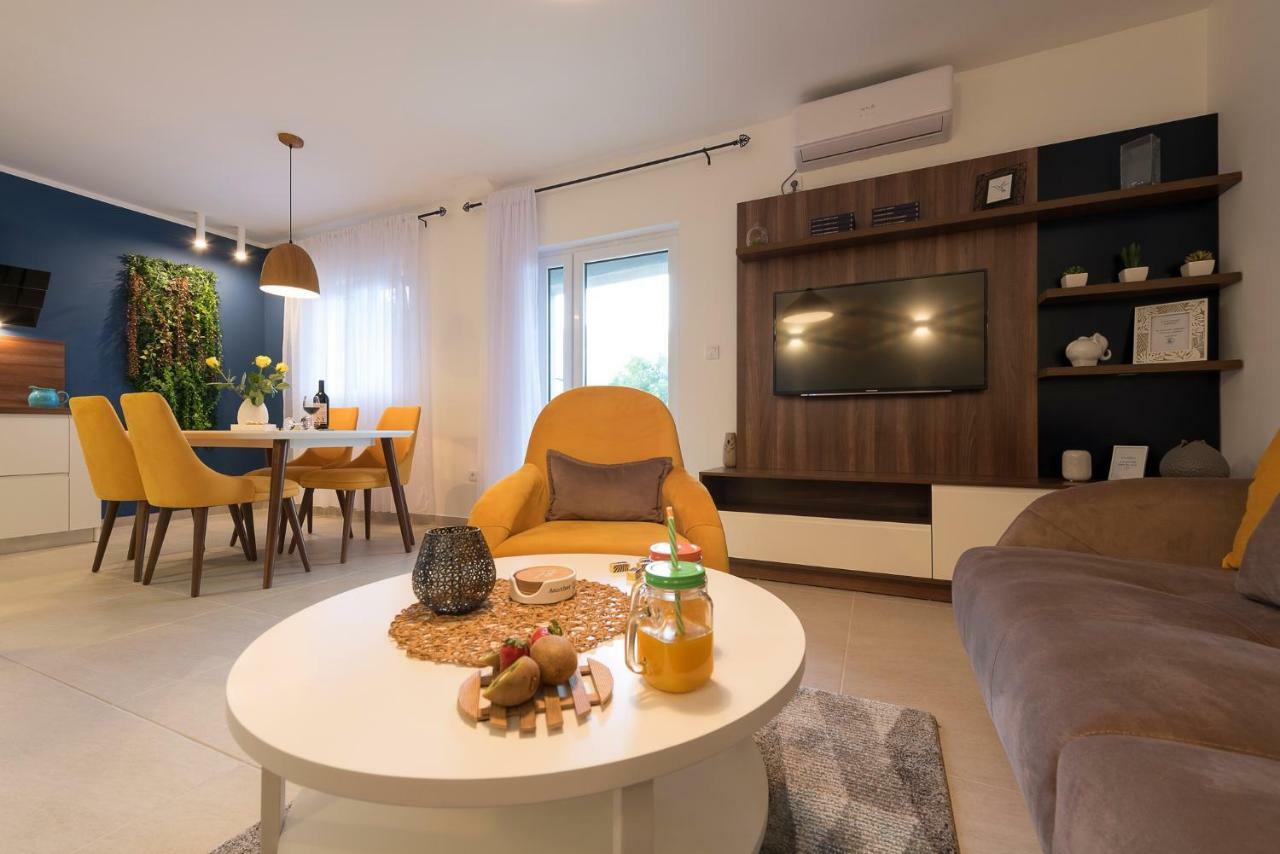 Apartment Maritimo Kotor Luaran gambar