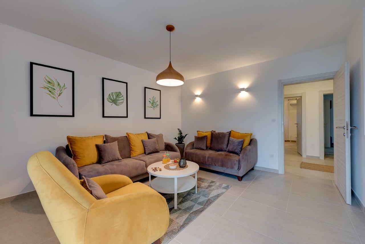 Apartment Maritimo Kotor Luaran gambar