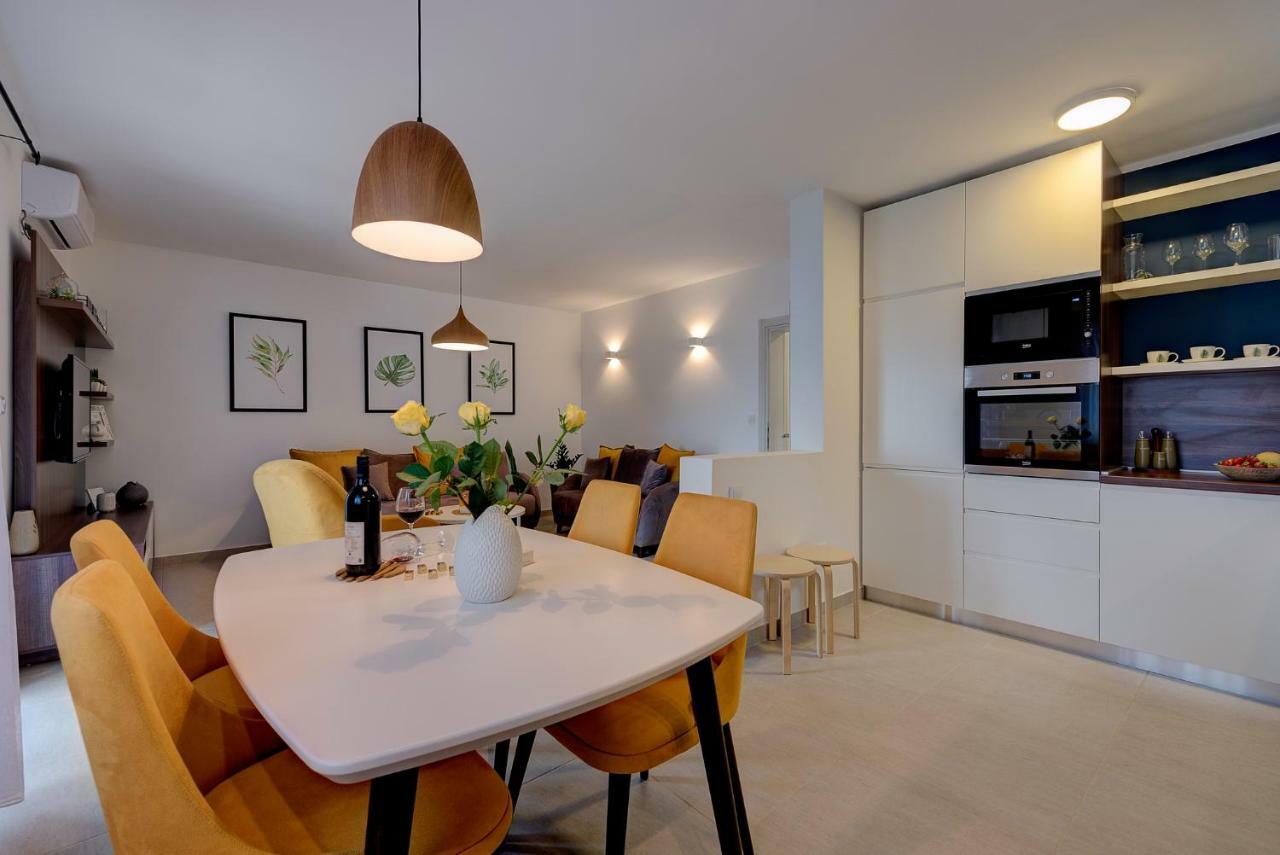 Apartment Maritimo Kotor Luaran gambar
