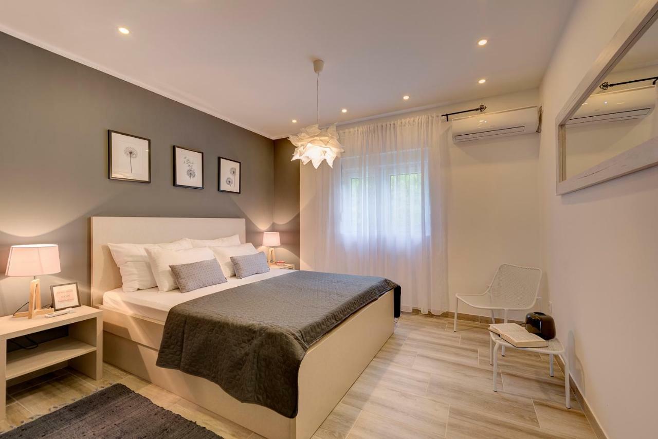 Apartment Maritimo Kotor Luaran gambar