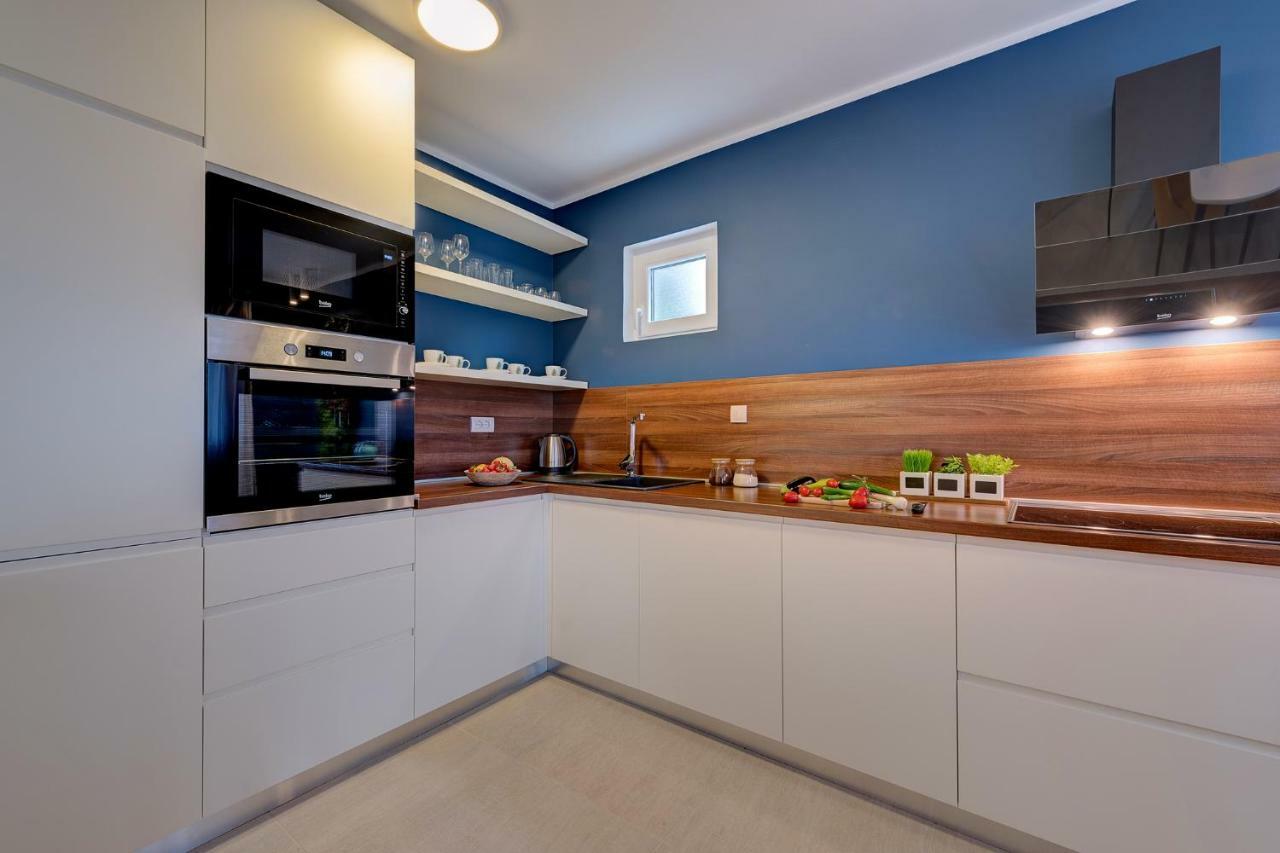 Apartment Maritimo Kotor Luaran gambar